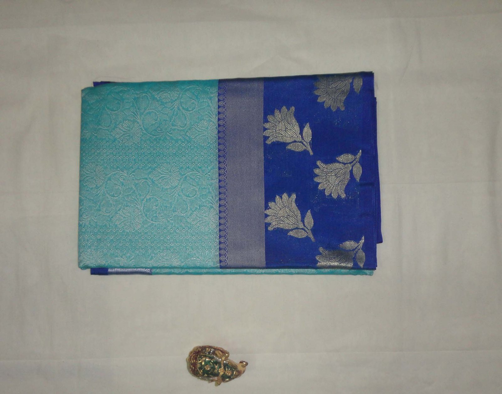 kora-muslin-blue-with-dark-blue-3